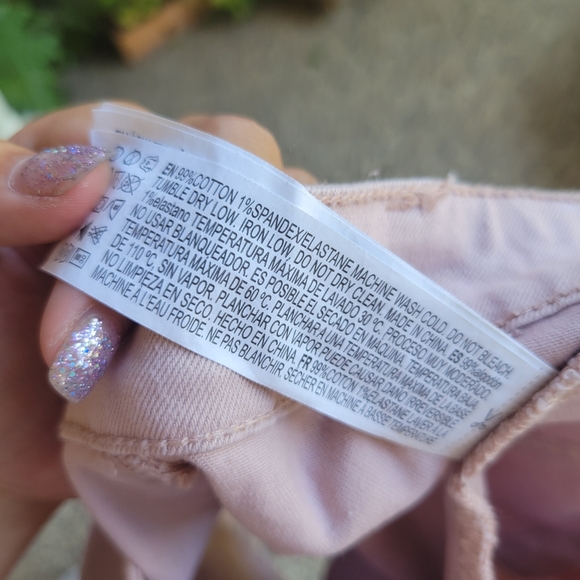 Forever 21 Blush Pink Button Down Mini Skirt with Rose Gold Buttons - Picture 9 of 9